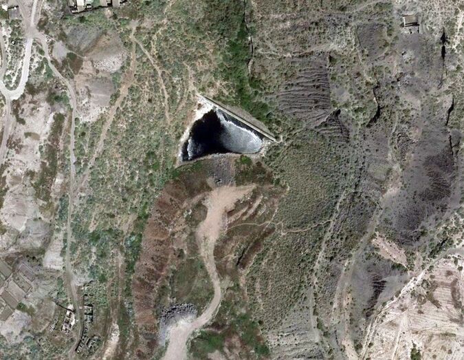 Avance de los escombros en el 'vaso' de la presa [GRAFCAN]