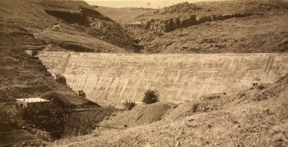 Imagen del pasado: Presa de Piletas [Artiles] y las viejas canteras del lugar