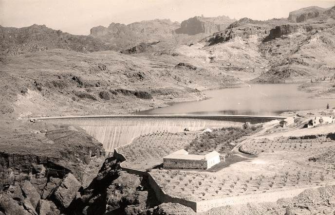 Fig. 2 – Presa de Chira (SHLP, 1971)
