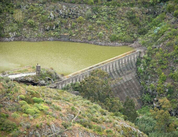 Presa inferior de Tenoya