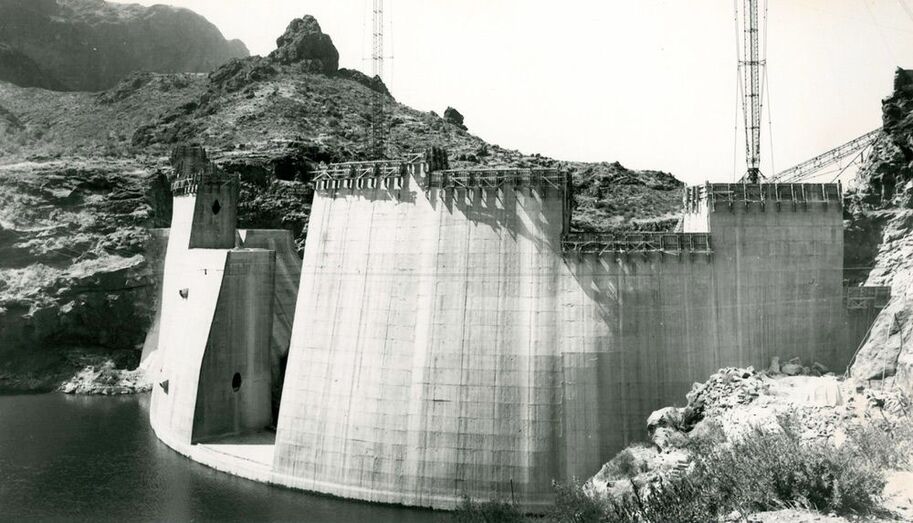 Soria en construcción (Archivo Monzón Barber).