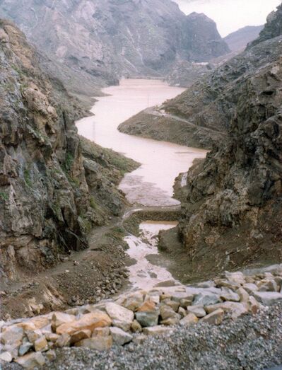 Filtraciones, camino de servicio del cauce y embalse de la Presa del Caidero de la Niña