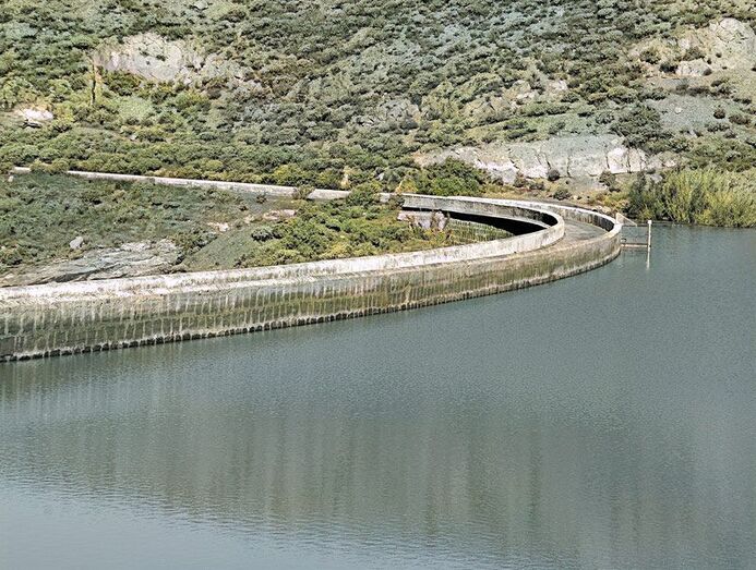 Chira con embalse lleno