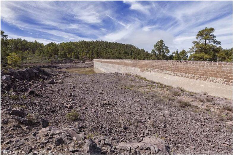 Presa de Tamadaba [Foto Pepe Dévora]