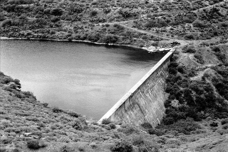 Presa de Doña Amalia en 1999 (JG)