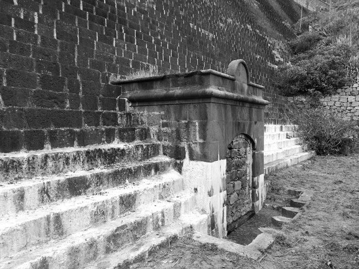 Galería de limpieza de la presa superior (JG)