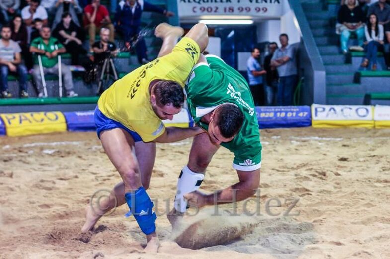 Ricardo Rodríguez Medianito IV del Roque Nublo vence a Kevin Acosta del Estrella en el duelo de puntales palmeros