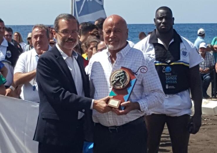 pepegonzalezdistincion