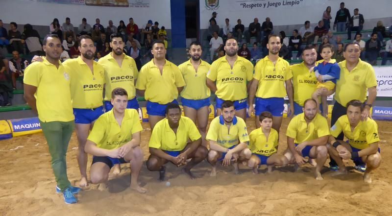 002CL Roque Nublo del Cruce de ArinagaFoto Pedro Reyes 1