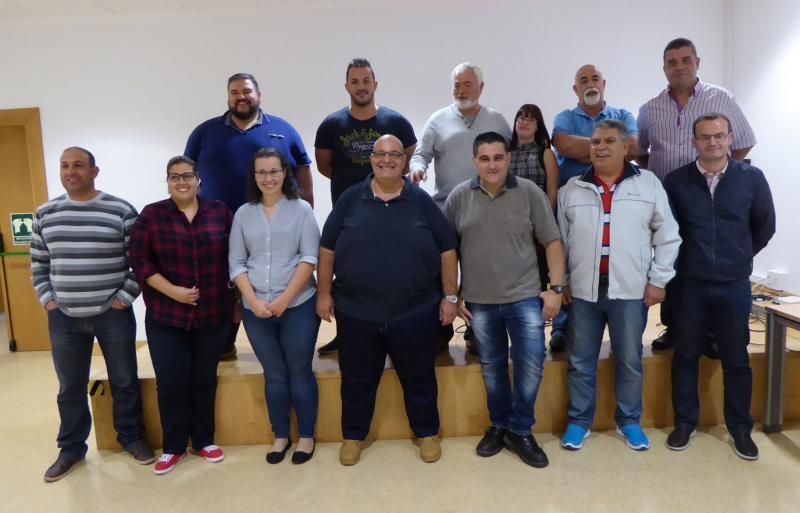 José Antonio Caballero con integrantes de su Junta Directiva 2016 2020