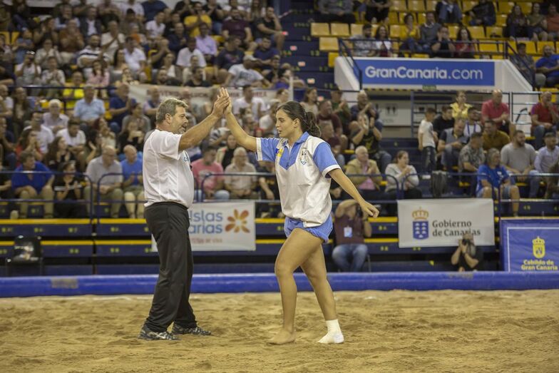 Estefanía Perdomo se proclama campeona mundial femenina