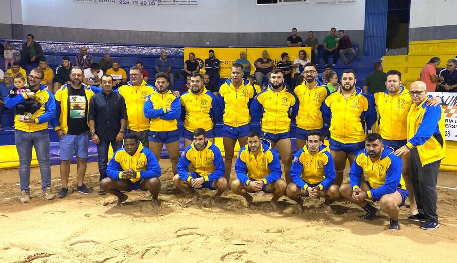 01CL Roque Nublo Foto Pedro Reyes