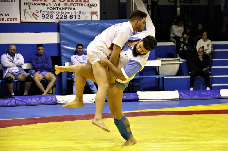 Beneharo Hernández Santa Ritatumba a Alejandro Quesada Adargoma. Foto Pedro Reyes