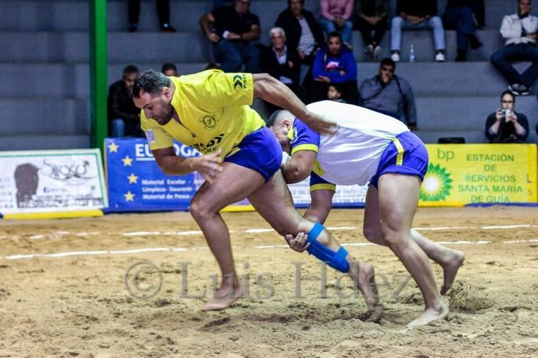  Alejandro Afonso vence a Ricardo Rodríguez Medianito IV