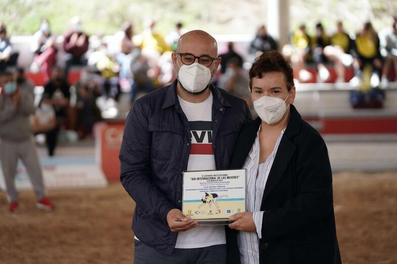 RAQUEL PERDOMO RECONOCIMIENTO