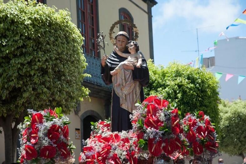 PROCESIÓN SAN ANTONIO VILLA DE MOYA 1