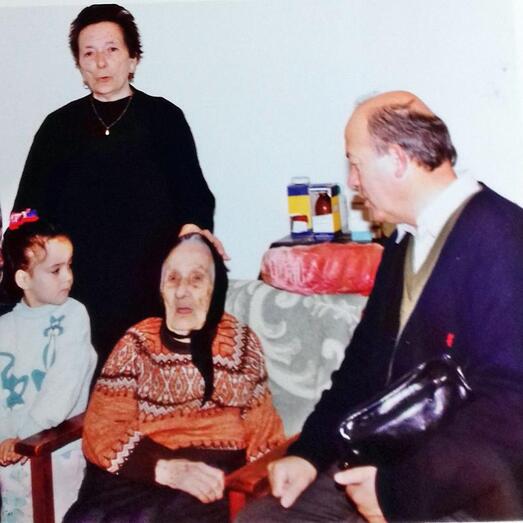 NICOLASITA GUEDES 106 AÑOS DE EDAD