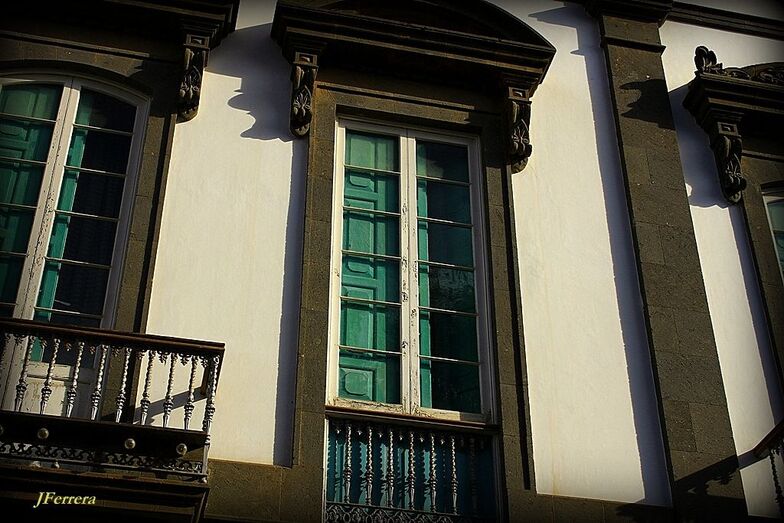 615. Ventana
