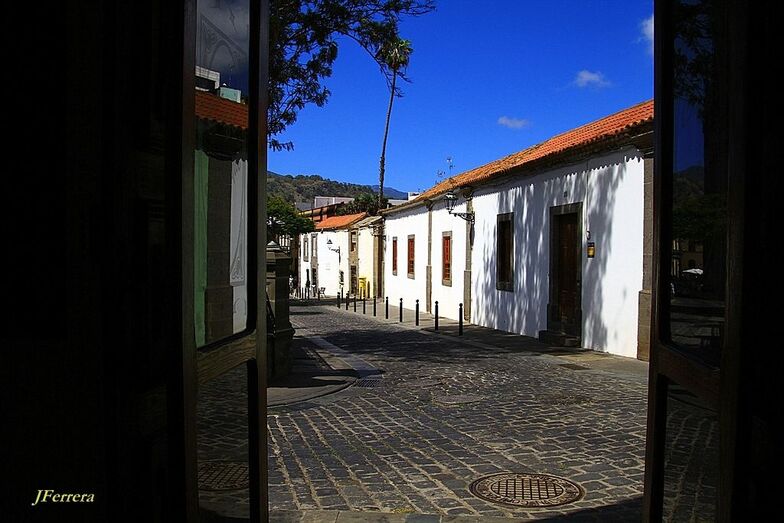 621. Puertas abiertas