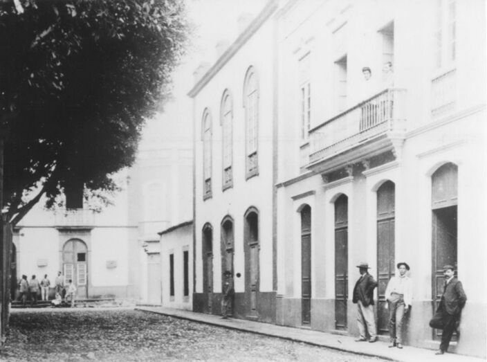 1. Galdar plaza y calle imprenta 