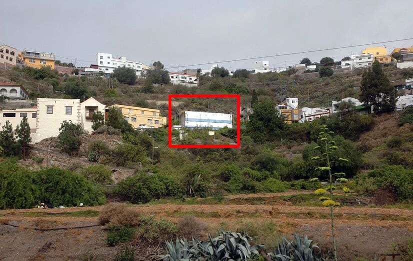 Localización del estanque en la urbe en ladera