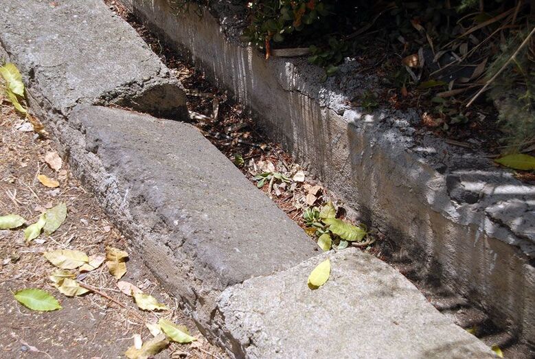 Un canal con su lavadero: sentimiento del tiempo