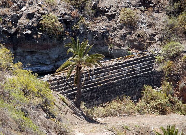 Cada presa oculta un misterio: otro pequeño muro de la Gran Canaria
