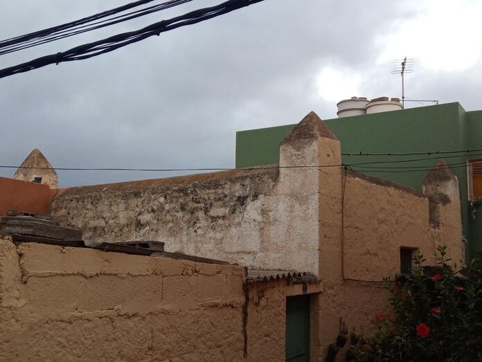 Casa de los Picos (s. XX) o de las Almenas (s. XIX)