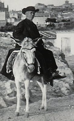 El medio de transporte de los párrocos de la época, siempre que el camino lo permitiera.