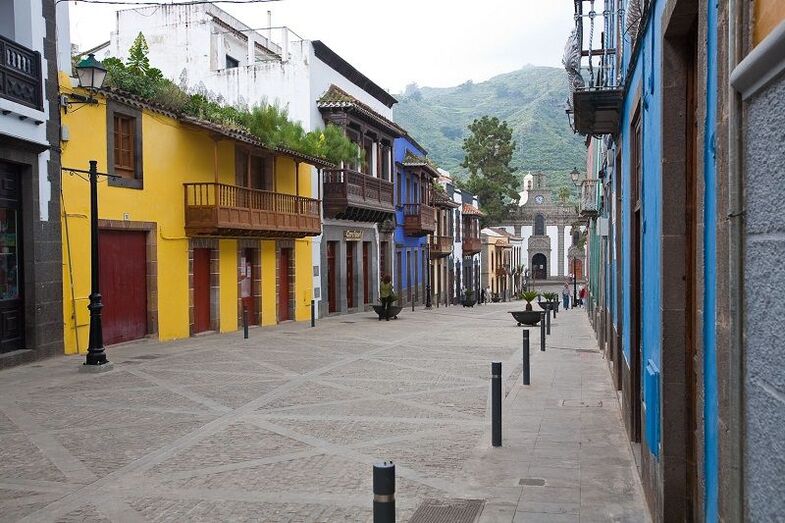 calle real