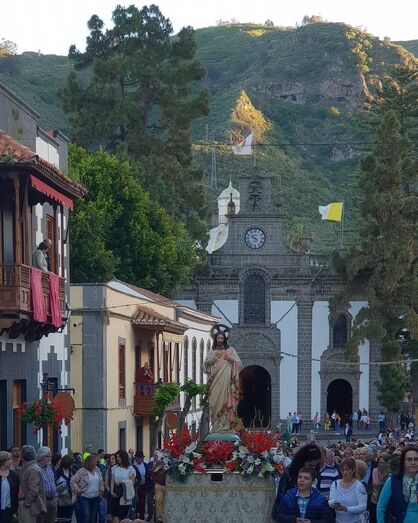 PROCESIÓN EN TERORcorazonjesus