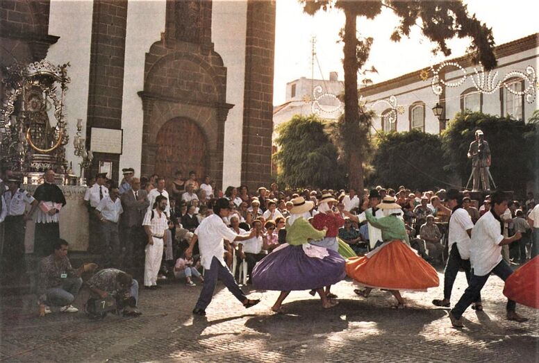 festivalfolcloricofiestadelpino