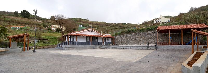 Plaza de Madrelagua 1