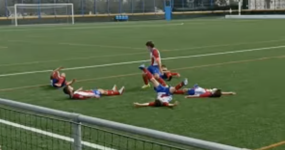 futbolbasejugadaentrena