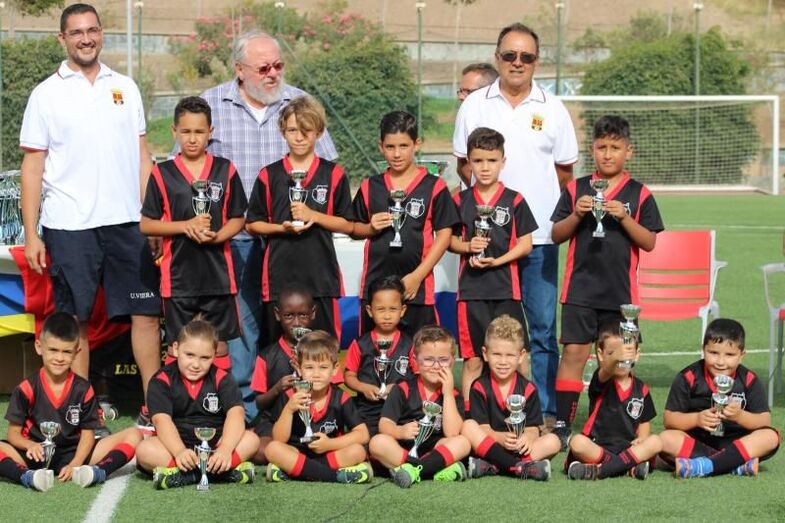 Fotos Trofeos Escuela 1