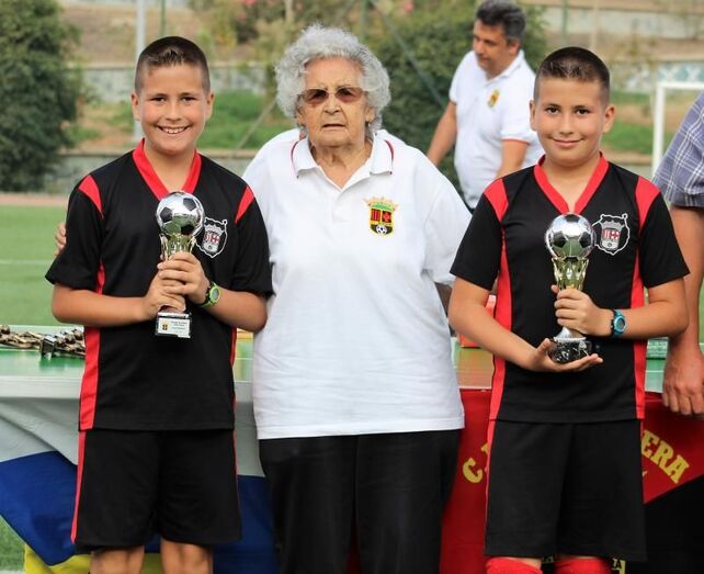 Fotos Trofeos Escuela 266