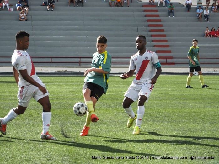 dhjuvenilhurACANARUCAS